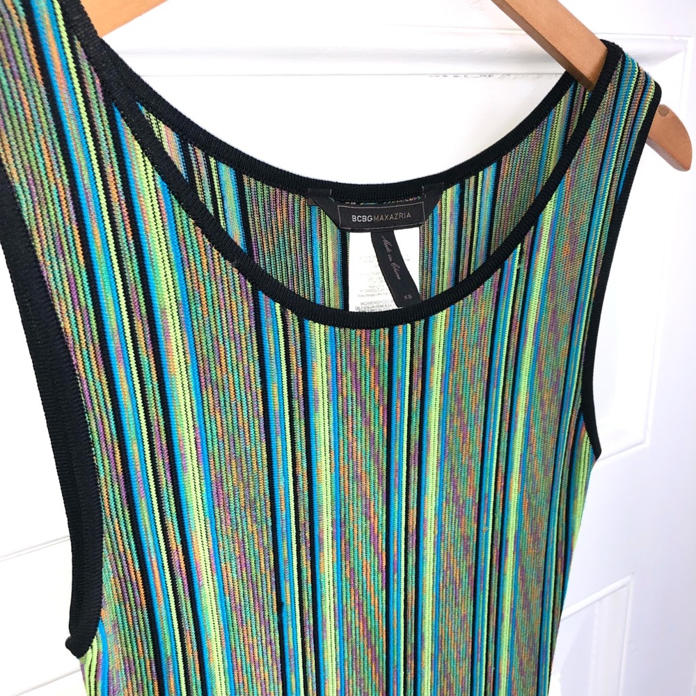 Dress - Picture 3 of 7